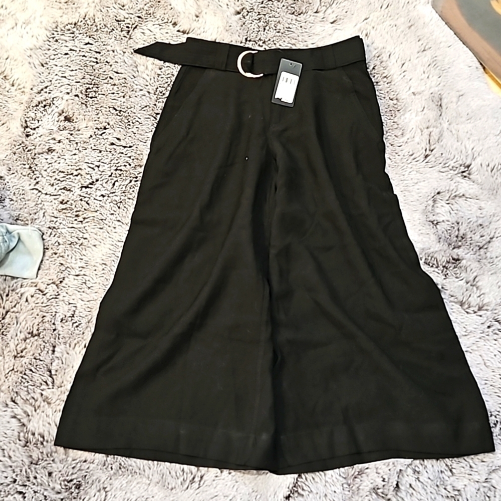Guess cropped